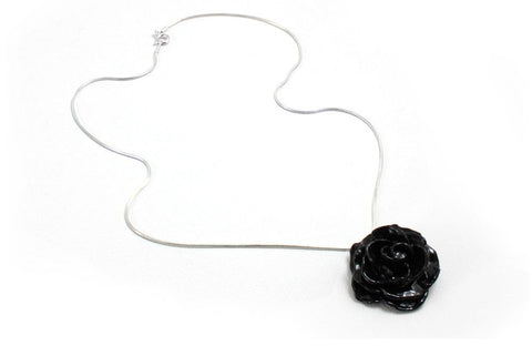 Y13-01 : Real Rose Pendant